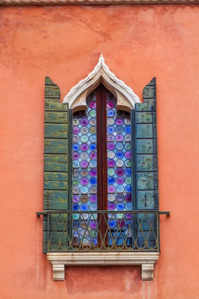 Ventana en Venecia, Italia Fotos de stock