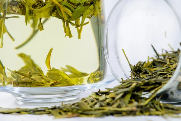 Hagyományos zöld Tea Lung Ching, zár-megjelöl, sekély Dof — Stock Fotó
