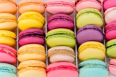 Makro çok renkli Fransız acıbadem kurabiyesi