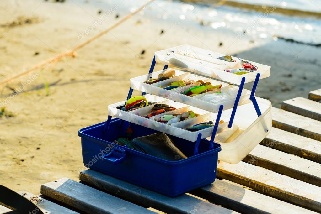 Fisherman box with baubles