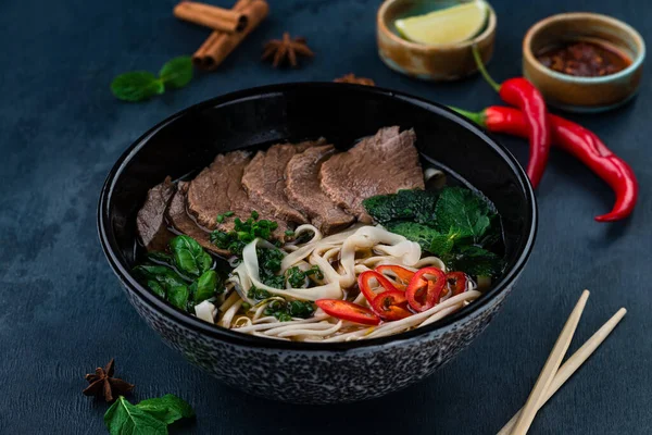 Pho Soup Beef Pho Vietnamese Food Rice Noodle Soup Sliced — Stock Photo, Image