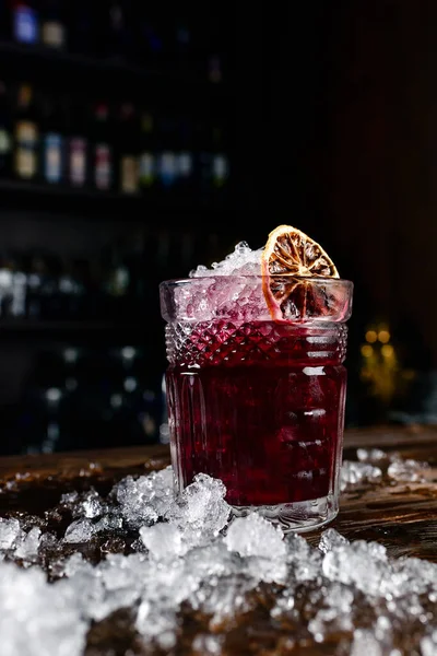 Cocktail Rouge Avec Framboises Orange Cocktail Rouge Avec Glace Bar — Photo