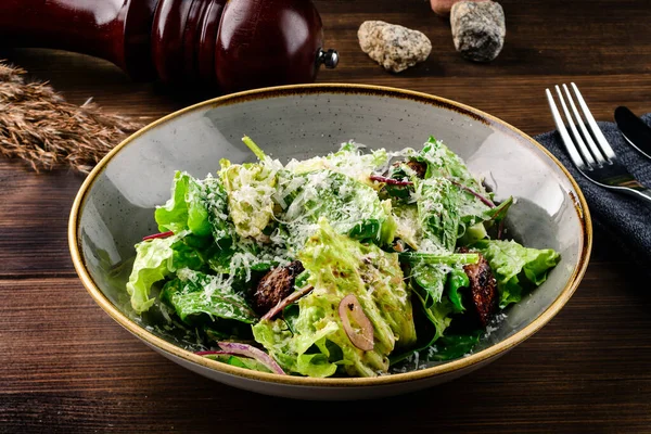 Salada Verde Fresca Com Carne Queijo Salada Carne Salada Picante — Fotografia de Stock
