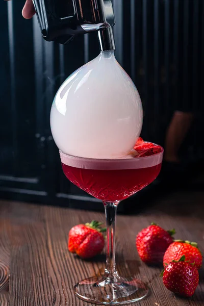 Smak Blaster Jordgubbe Margarita Cocktail Med Rökig Luftbubbla Rökbubbla Röd — Stockfoto
