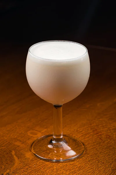 Stor Pina Colada Cocktail Nattpub Bardisk Pina Colada Cocktail Baren — Stockfoto