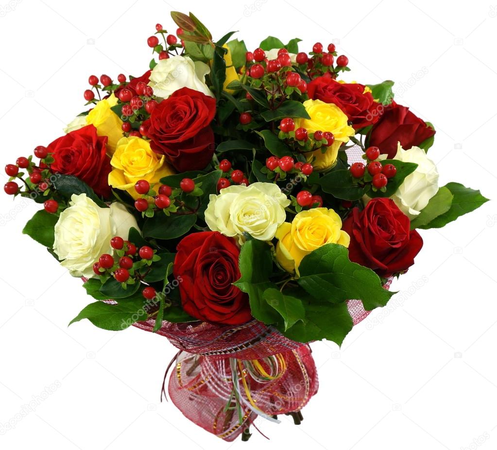 Bouquet of roses and hypericum