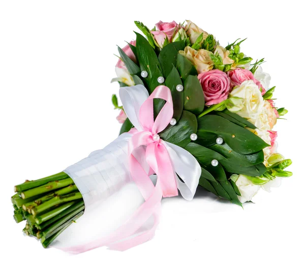 Close-up of bridal bouquet in pink colors isolated on white back — Stock Photo, Image