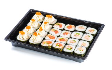 Close-Up suşi rulo siyah kutu, suşi teslim. sığ