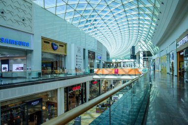 DUBAI, BAE - 25 HAZİRAN Dubai Festival Şehir Alışveriş Merkezi. 25 Ocak 2021 Dubai Birleşik Arap Emirlikleri