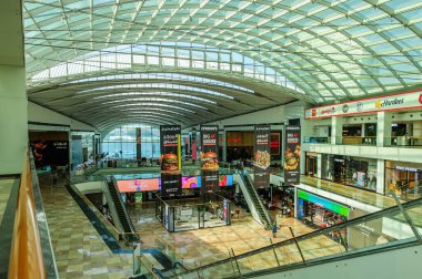 DUBAI, BAE - 25 HAZİRAN Dubai Festival Şehir Alışveriş Merkezi. 25 Ocak 2021 Dubai Birleşik Arap Emirlikleri