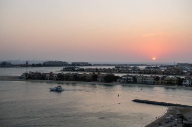 Dubai 'deki helikopterden Jumeirah Palm Adası' na.