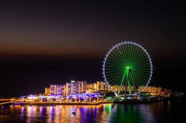 DUBAI, BAE, 25 ARALIK 2020: JBR 'deki Blue Water Island (Jumeirah plaj konutu).
