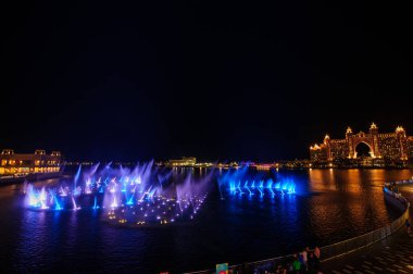 Dubai, BAE - 5 Şubat 2020 Dubai 'deki The Pointe at Palm Jumeirah, dünyanın en büyüğü olduğu doğrulandı.