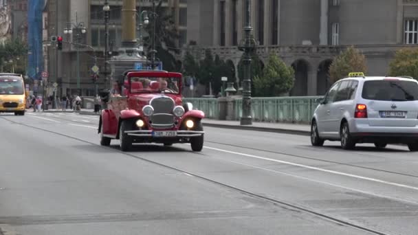 Praga Repubblica Ceca Giugno 2020 Famosa Auto Storica Rossa Praga — Video Stock