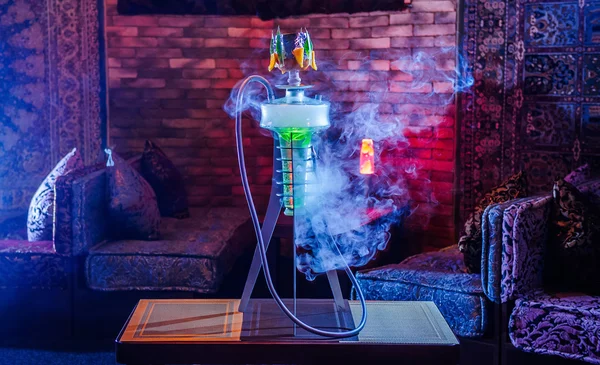 Hookah with color smoke on interior. — Stock Photo, Image