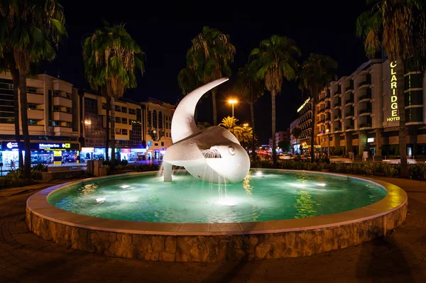 Rotonda de peces en Deira, DubaiUAE — Foto de Stock