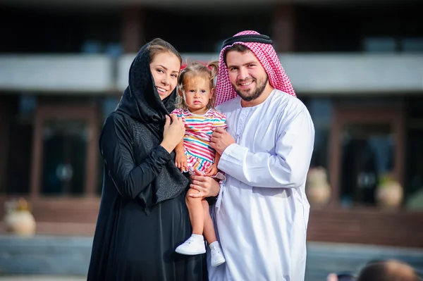 Obrázek moderní arabské rodiny. — Stock fotografie
