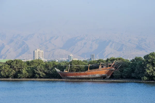 Панорам эмирата Рас-эль-Хайма . — стоковое фото