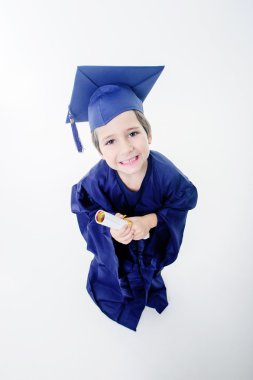 Küçük çocuk, sadece mezun öğrenci ararken,.