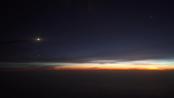 Vuelo al atardecer. Vista aérea — Vídeos de Stock