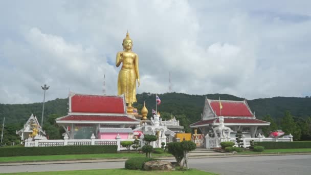 Songkhla temple City, Tayland Buda heykeli altın — Stok video