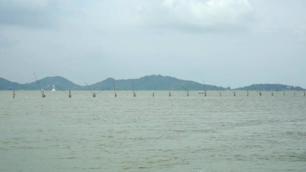Redes de pesca cerca del pueblo de Songkhla, Tailandia — Vídeos de Stock
