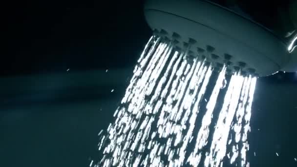 Super slow motion closeup shot of a shower being turned on, 500 fps — Stockvideo