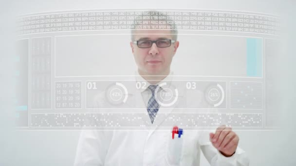 Un scientifique ou un ingénieur glisse un écran tactile vers un texte REGENERATIVE MEDICINE — Video