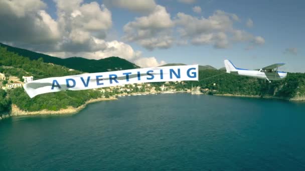 Flygplan med banner med ADVERTISING text på sommaren bakgrund — Stockvideo