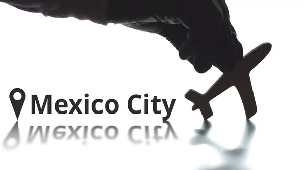 Mexico City tekst met stad geotag en vliegtuig icoon. Aankomstconcept — Stockfoto