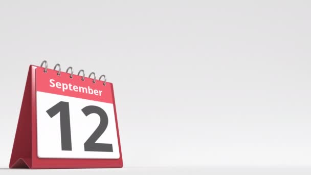 Дата 13 сентября на странице календаря раскладушки, пустое место для пользовательского текста, 3D анимация — стоковое видео
