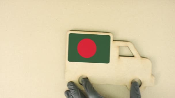 リサイクルされた段ボールトラックのアイコン、国家持続可能な物流の概念にバングラデシュの旗 — ストック動画