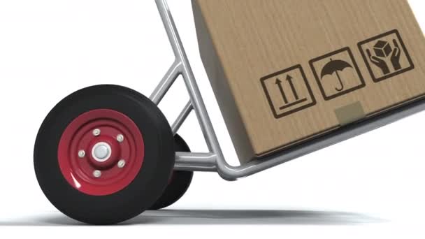 NIEUWE PRODUCTtekst op karton op een geïsoleerde levering cart 3d animatie — Stockvideo