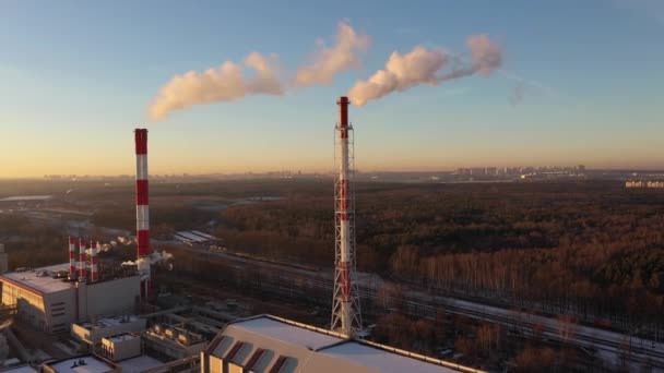 Повітряний постріл теплової електростанції — стокове відео