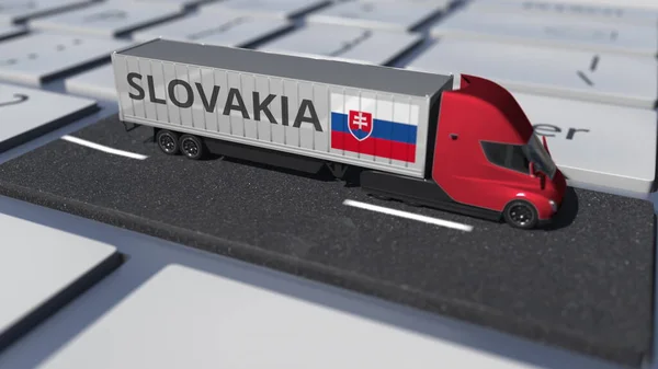 Náklaďák s vlajkou Slovenska se pohybuje na klávesnici. Export nebo import související 3D vykreslování — Stock fotografie