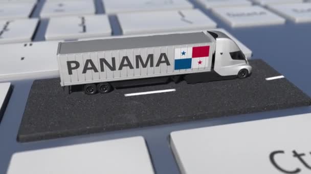 Bandera de Panamá en camión en movimiento y teclado de computadora. Envío internacional relacionado looping 3d animación — Vídeos de Stock