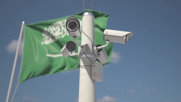 Câmeras de segurança no poste perto da bandeira da Arábia Saudita, looping animação 3d — Vídeo de Stock