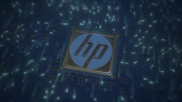 Компьютерный чип с логотипом HP. Концептуальная редакционная 3D анимация — стоковое видео