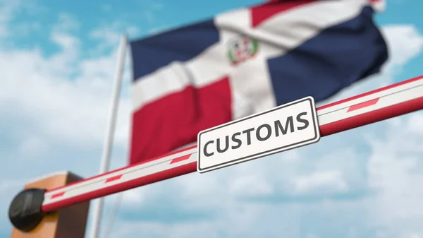 Закрытые ворота с табличкой CUSTOMS на фоне доминиканского флага. Закрытие границы или защитные тарифы в Доминиканской Республике. 3D рендеринг — стоковое фото
