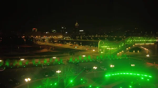 Центр Москвы ночью и здание МИД России — стоковое фото