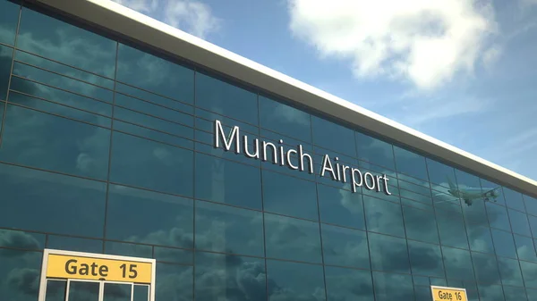 Décollage de l'avion réfléchissant dans les fenêtres modernes avec texte de l'aéroport de Munich, rendu 3d — Photo