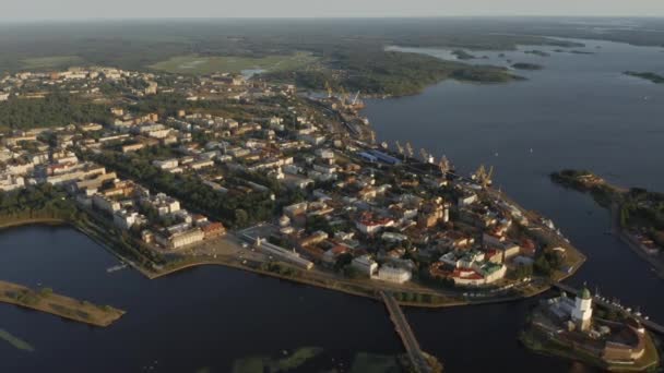 Luftaufnahme von Wyborg am Abend, Russland — Stockvideo