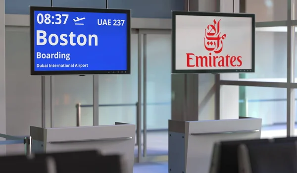 EMIRÁTY AIRLINE let z mezinárodního letiště v Dubaji do Bostonu. Redakční 3D vykreslování — Stock fotografie