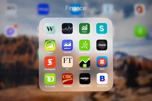 3 มิถุนายน 2021 - Calgary Alberta แคนาดา - แอพการเงินบน Ipad แอปเปิ้ล — ภาพถ่ายสต็อก