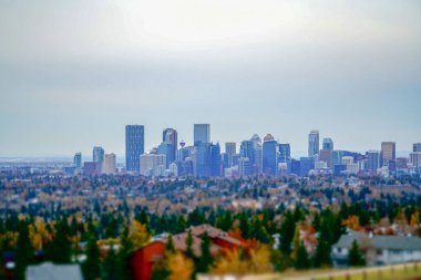 Calgary şehir merkezi sonbaharda ufuk çizgisi - eğim değişimi kavramı