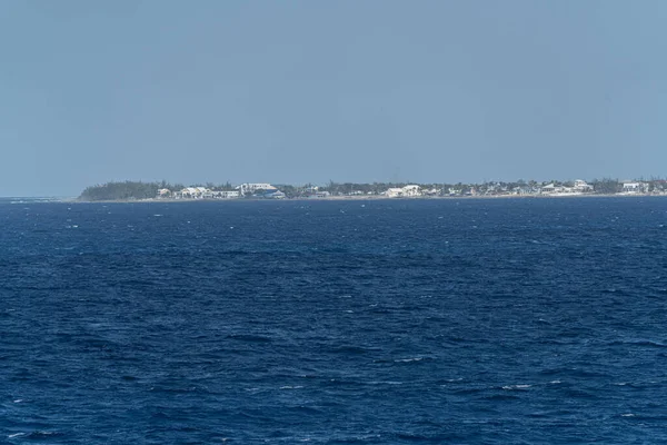 Grand cayman Adası kıyısındaki otel tatil beldeleri