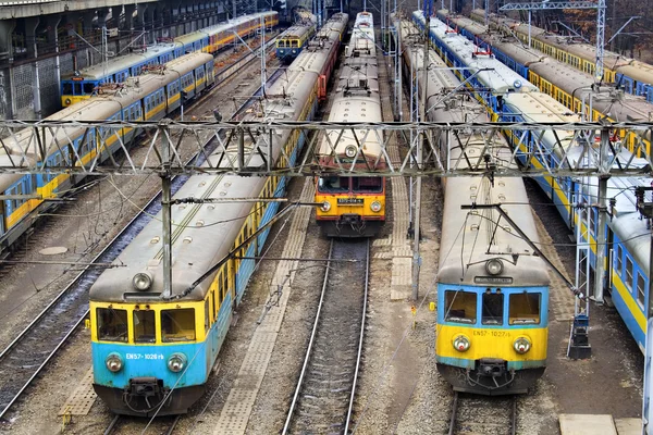 Alla stazione — Foto Stock