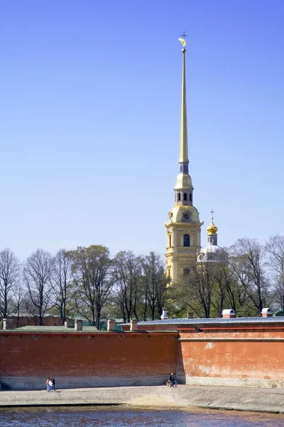 Peterskyrkan och paul fästning — Stockfoto