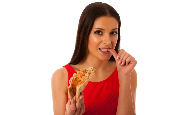 女人吃美味的披萨。不健康的快餐食品. — 图库照片