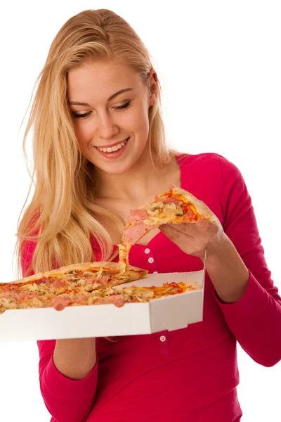 Mujer con pizza grande en caja de cartón no puede esperar a comerla . —  Fotos de Stock